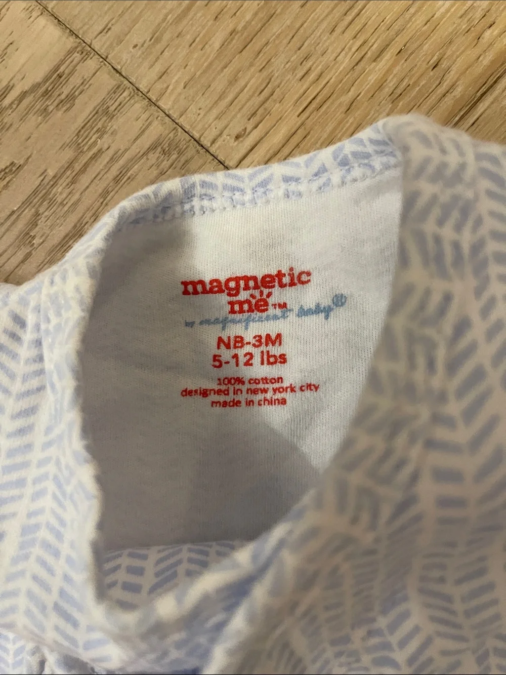 Magnetic Me White and Light Blue Chevron-Print Baby Gown Size NB-3M
